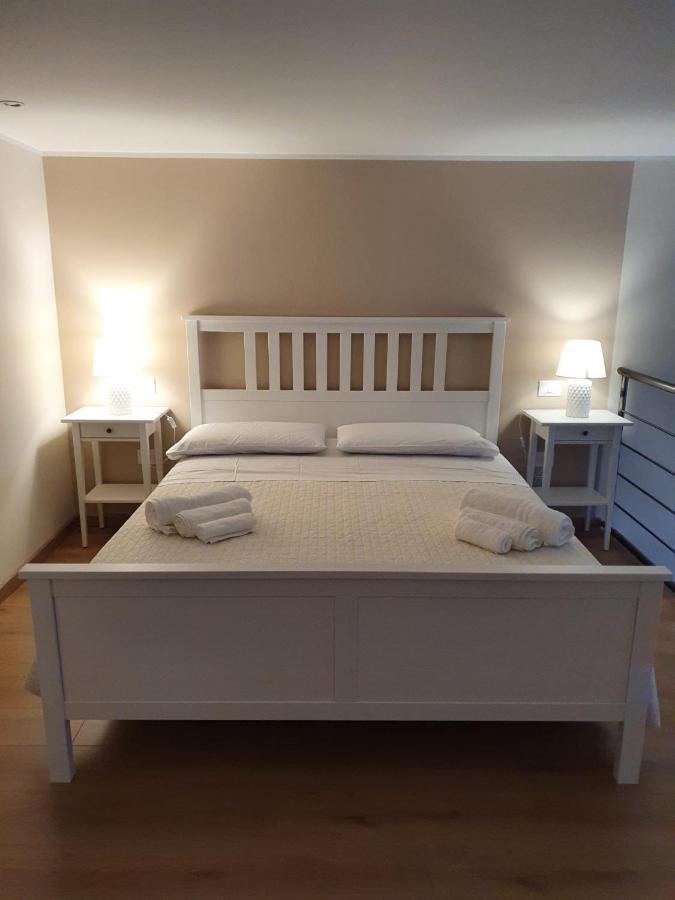 Casa Vacanze Calamandrei Noto Bagian luar foto
